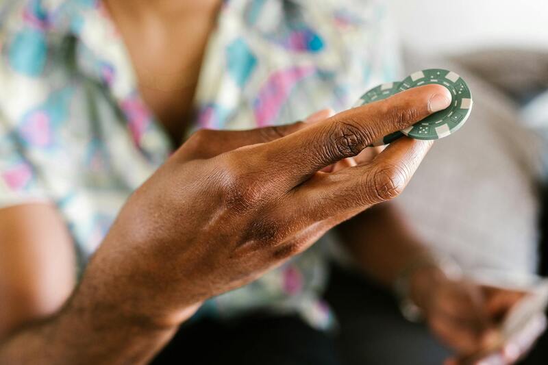 Yksityinen Lainanantaja: Opas Lainanantopalveluihin Ja Niiden Arviointiin